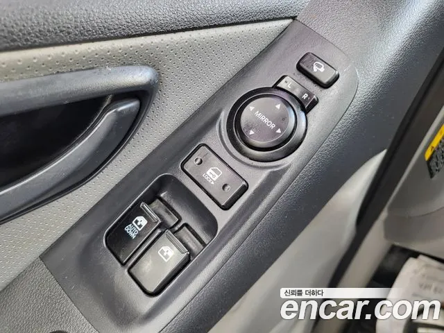 Hyundai The New Grand Starex id 2678119 из Кореи 19