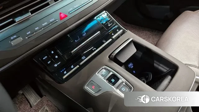 Hyundai The New Grandeur IG id 3238120 из Кореи 19