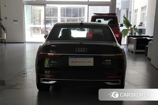 Audi A6L id 4205616 из Китая 16