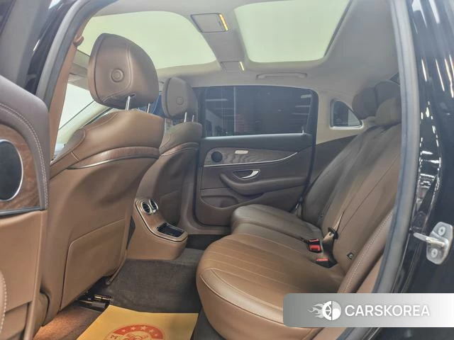 Mercedes-Benz E-class id 4264507 из Китая 29