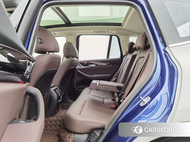 BMW X3 id 4297936 из Китая 24