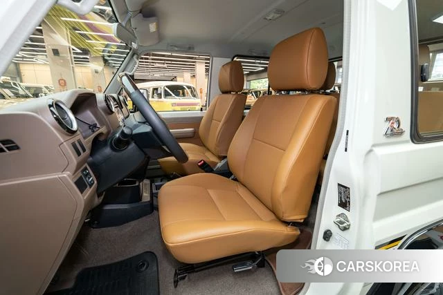 Toyota Land Cruiser 70 Series id 4272194 из Китая 19
