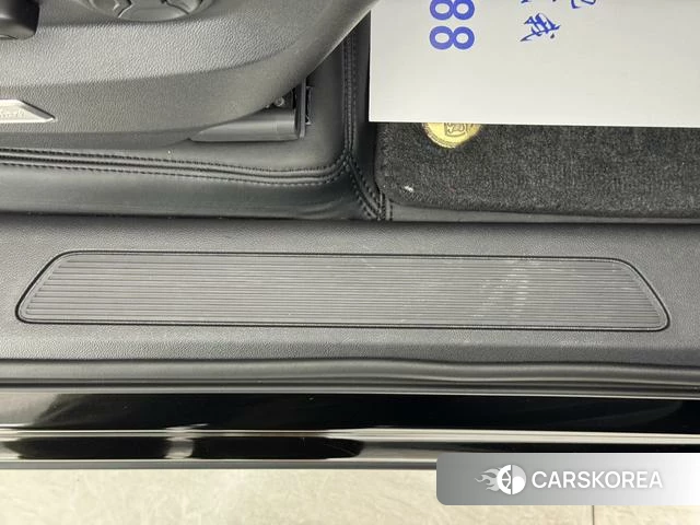 Volkswagen Touareg id 4297639 из Китая 36