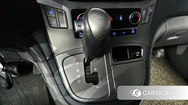 Hyundai The New Grand Starex id 3899686 из Кореи 19