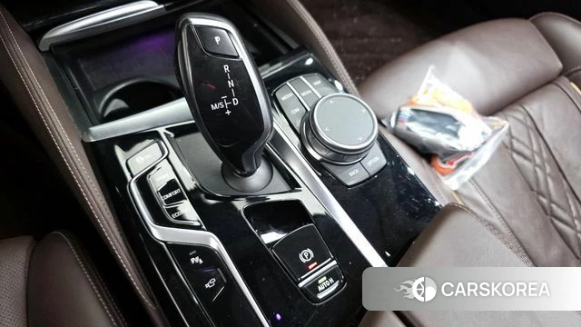 BMW 5 Series (G30) id 3954548 из Кореи 19