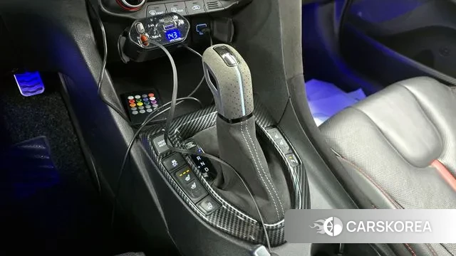 Hyundai Veloster (JS) id 3412983 из Кореи 19