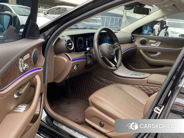 Mercedes-Benz E-class id 4256241 из Китая 14