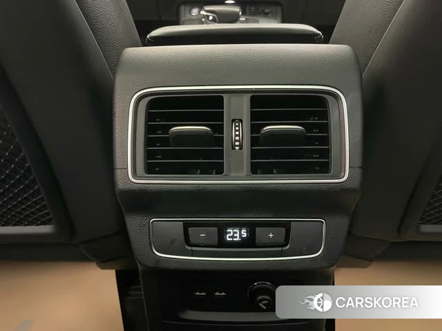 Audi Q5L id 4205738 из Китая 29