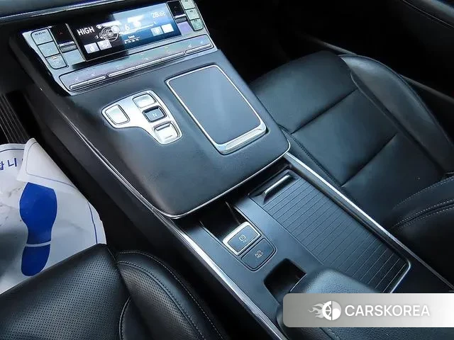 Hyundai The New Grandeur IG id 3509074 из Кореи 19