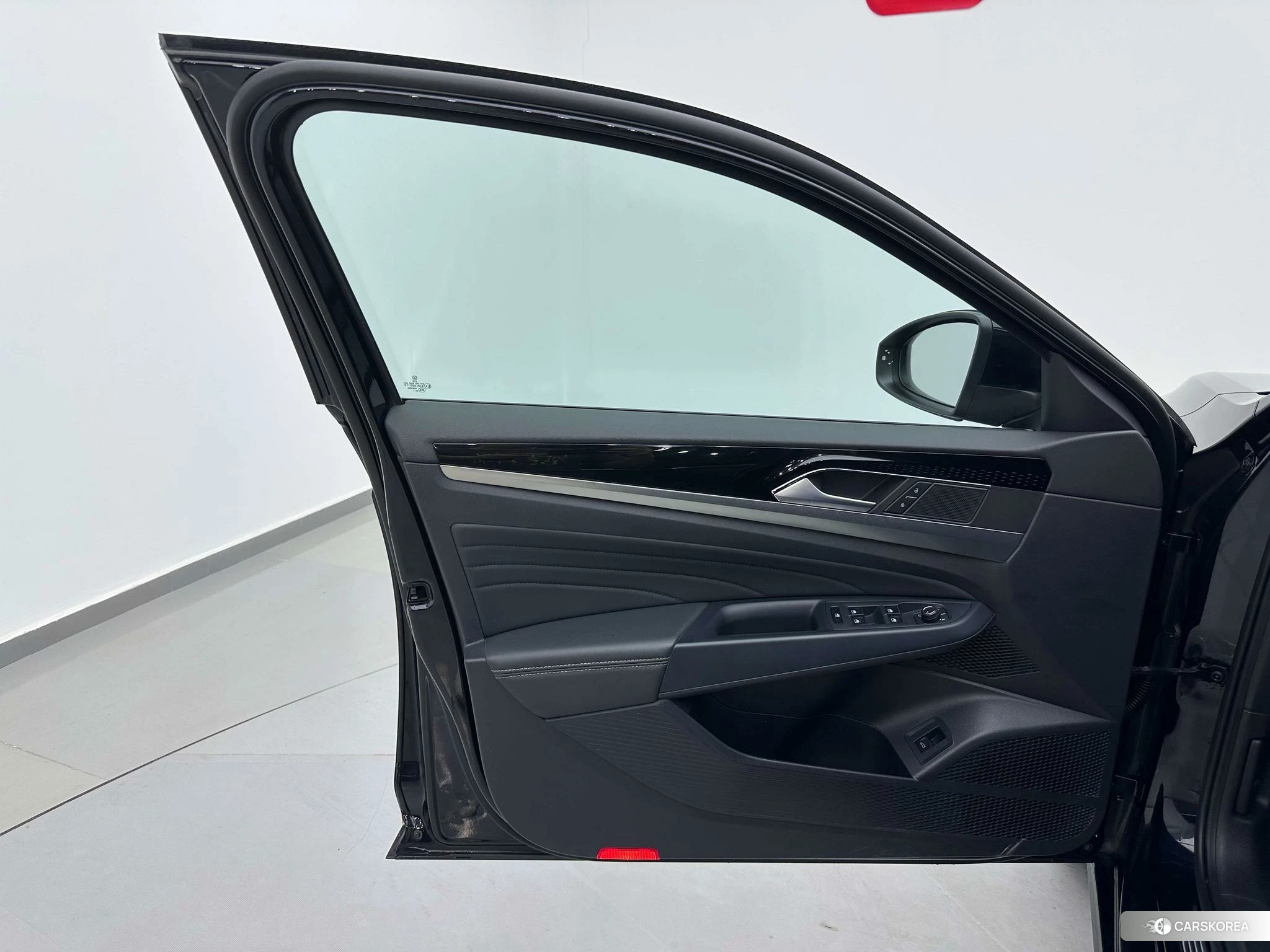 Volkswagen Passat id 4492789 из Китая 30