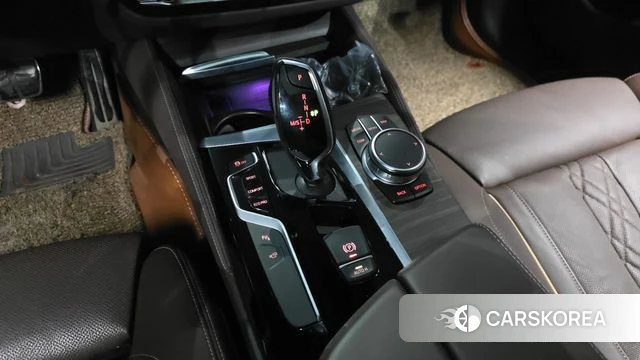 BMW 5 Series (G30) id 4203556 из Кореи 30