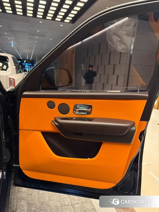 Rolls-Royce Cullinan id 3439278 из Кореи 11