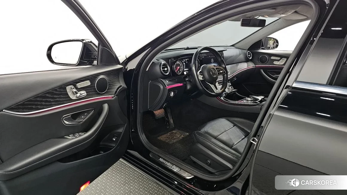Mercedes-Benz E-Class W213 id 2051709 из Кореи 18