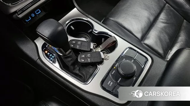 Jeep Grand Cherokee id 3066114 из Кореи 19