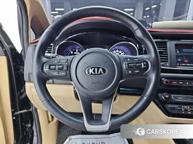Kia The New Carnival id 4662813 из Кореи 18