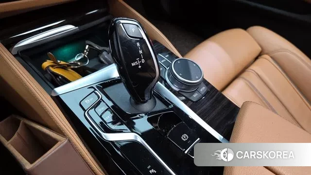 BMW 5 Series (G30) id 3772104 из Кореи 19