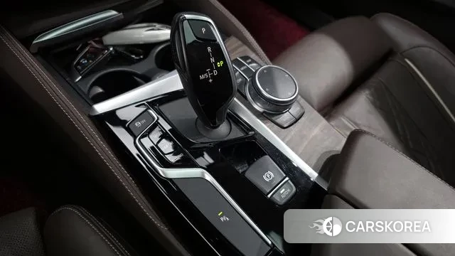 BMW 5 Series (G30) id 3626459 из Кореи 19