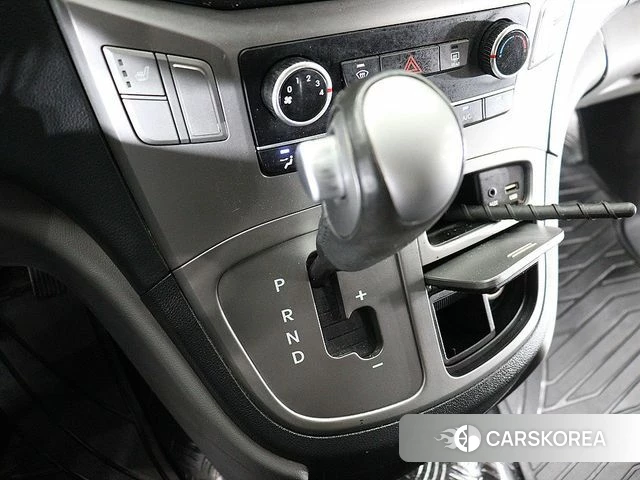 Hyundai The New Grand Starex id 4671924 из Кореи 19