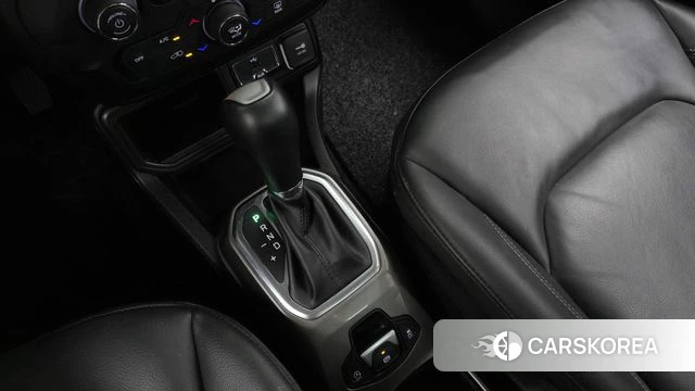 Jeep Renegade id 4490353 из Кореи 31