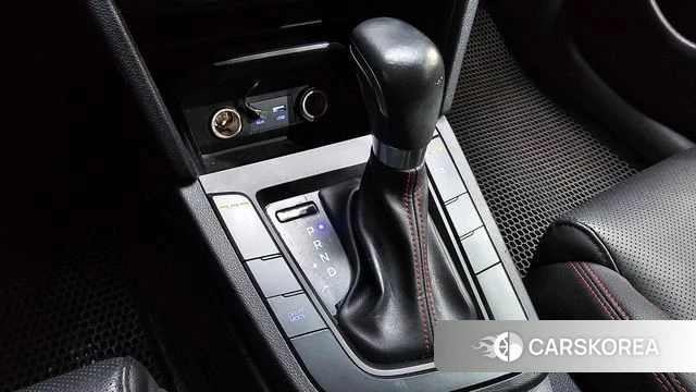 Hyundai Avante AD id 3943095 из Кореи 19