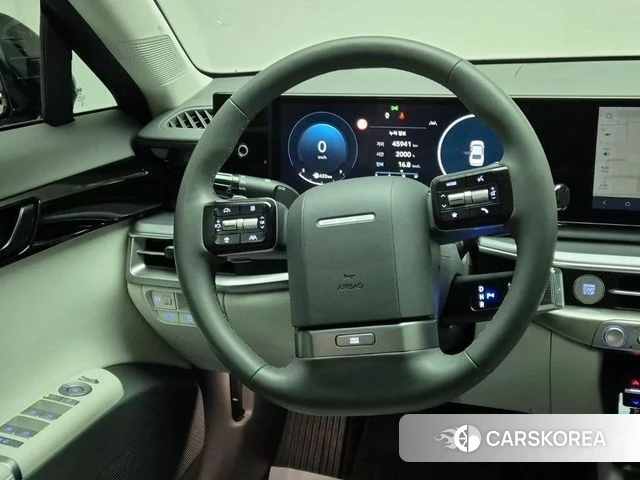 Hyundai Grandeur Hybrid (GN7) id 3805701 из Кореи 19