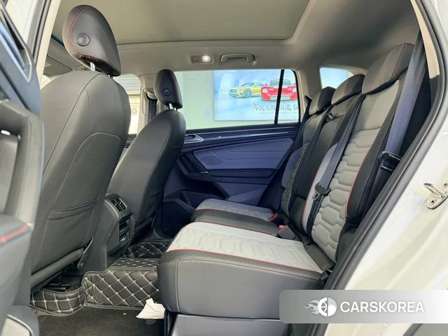 Volkswagen Tiguan L PHEV id 4342210 из Китая 17