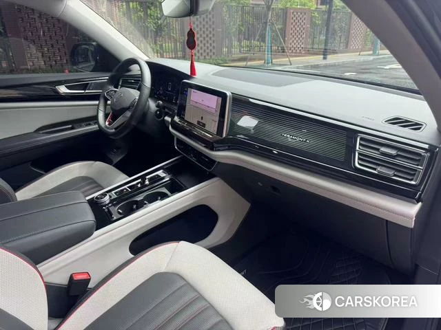Volkswagen Tourang id 4348480 из Китая 15