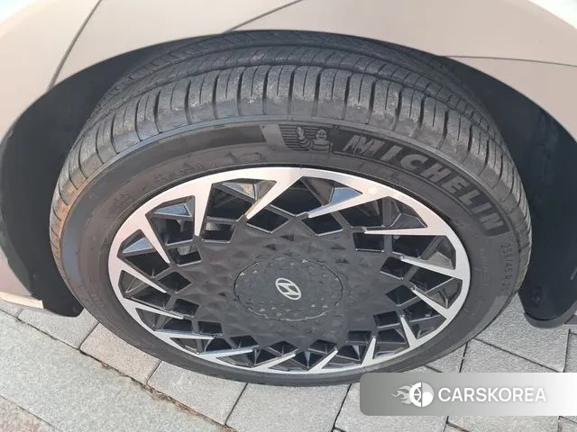 Hyundai Ionic 5 id 3572686 из Кореи 17