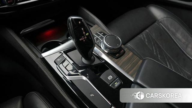 BMW 5 Series (G30) id 4180671 из Кореи 19