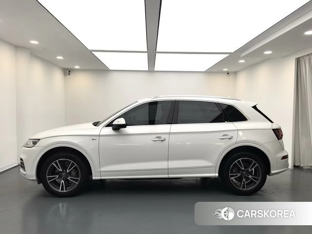 Audi Q5L id 4253100 из Китая 19