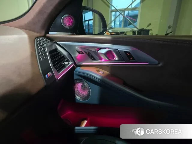 BMW XM (G09) id 3476591 из Кореи 18