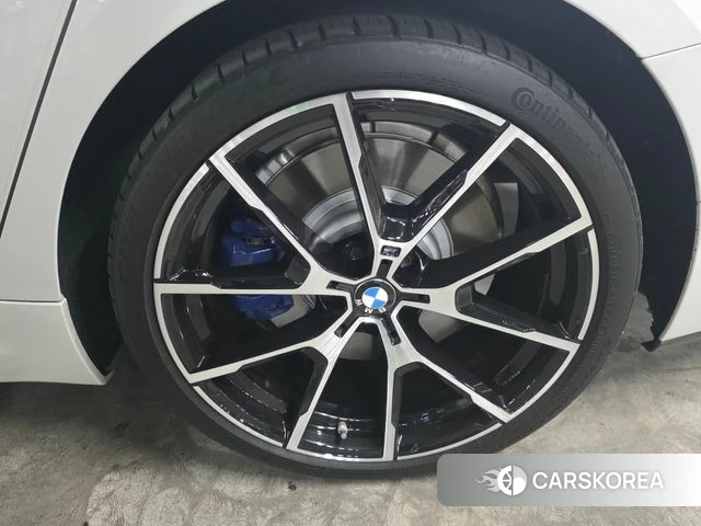 BMW 8 Series (G15) id 4298743 из Кореи 15