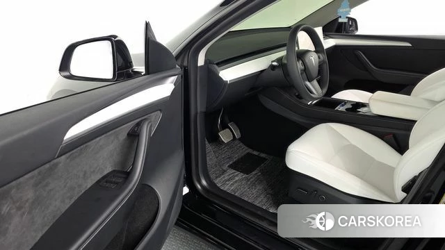 Tesla Model Y id 4421721 из Кореи 30