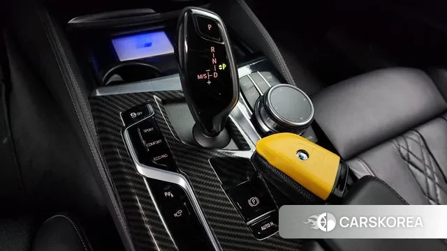 BMW 5 Series (G30) id 3433468 из Кореи 19