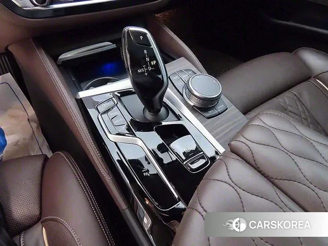 BMW 5 Series (G30) id 3187193 из Кореи 19