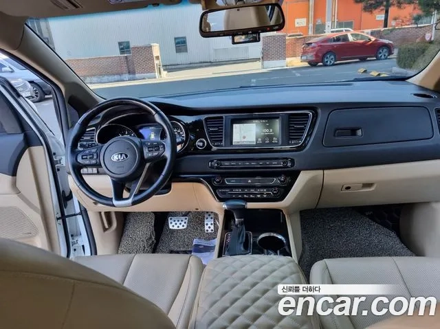 Kia The New Carnival id 2917612 из Кореи 19