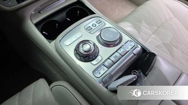 Genesis G90 (RS4) id 3935148 из Кореи 19