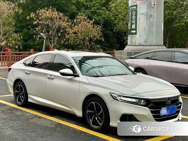 Honda Accord id 4365780 из Китая 13