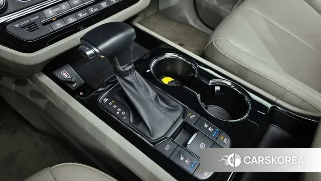 Kia The New Carnival id 2991302 из Кореи 19