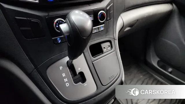 Hyundai The New Grand Starex id 3270518 из Кореи 19