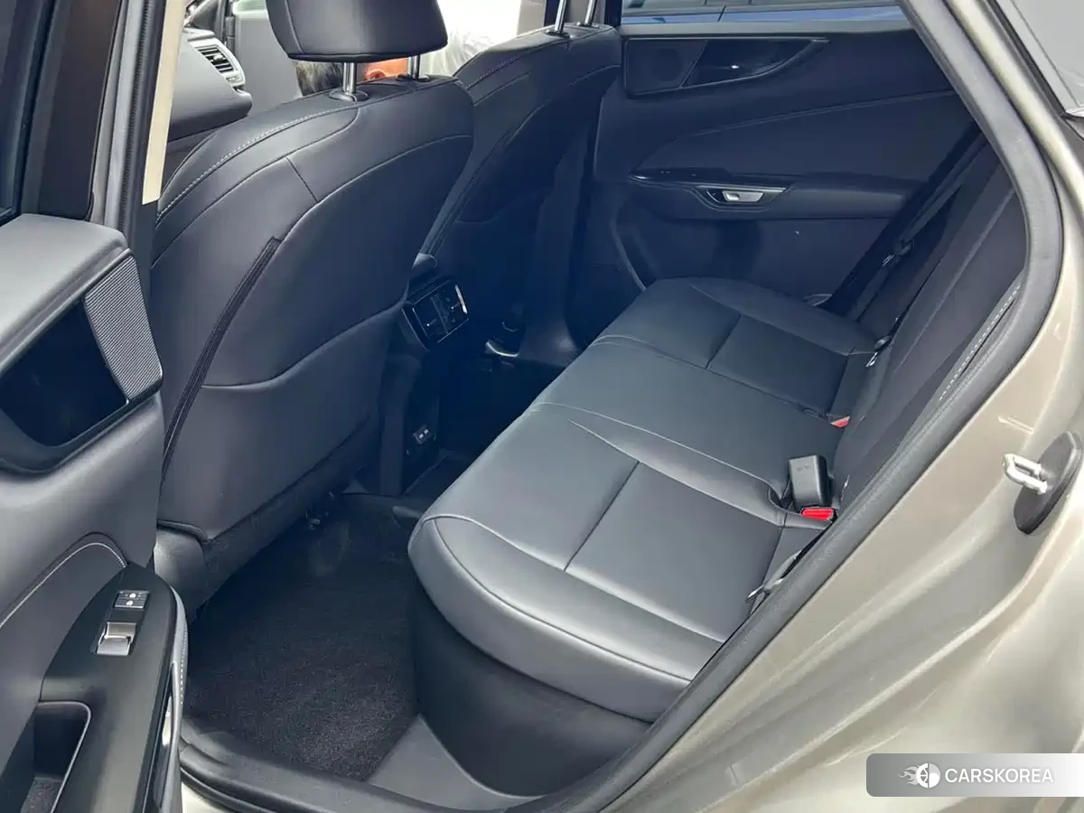 Lexus NX New Energy id 4546113 из Китая 17