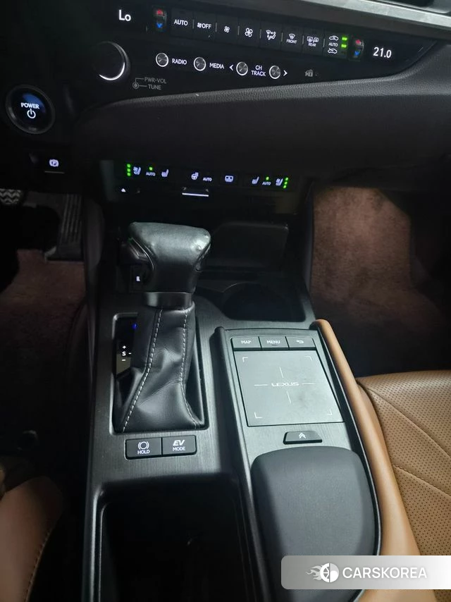 Lexus ES300h 7th generation id 4605238 из Кореи 17