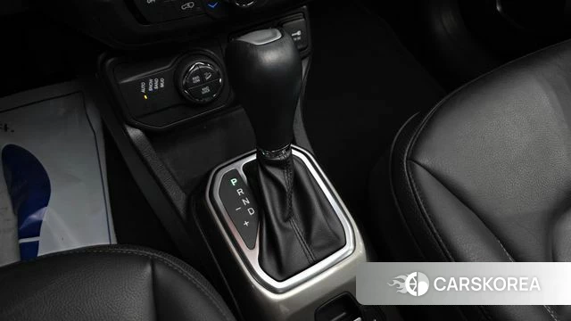 Jeep Renegade id 4694121 из Кореи 39