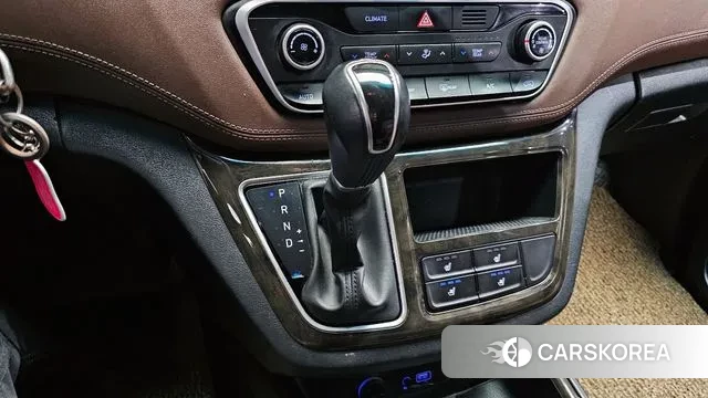 Hyundai The New Grand Starex id 3479939 из Кореи 19