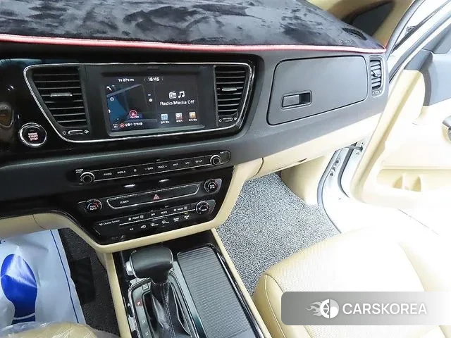 Kia All New Carnival id 3647352 из Кореи 19