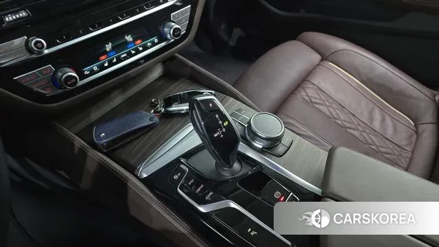 BMW 5 Series (G30) id 3722764 из Кореи 19