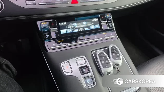 Hyundai The New Grandeur IG id 3508241 из Кореи 19