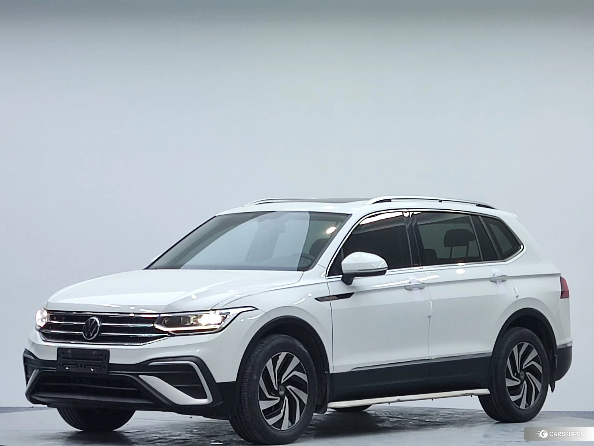 Volkswagen Tiguan L id 4487252 из Китая 15