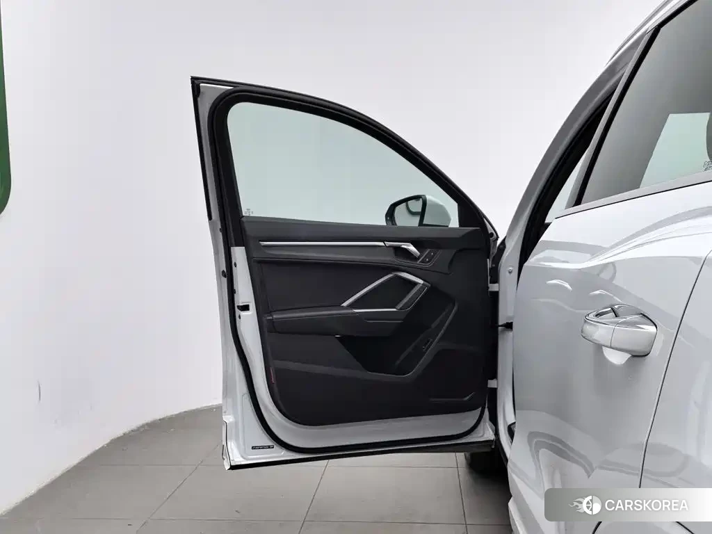 Audi Q3 id 4629547 из Китая 23