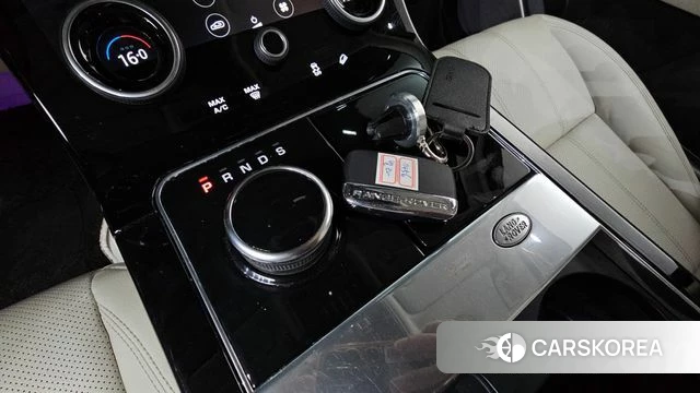 Land Rover Range Rover Velar id 3814302 из Кореи 19